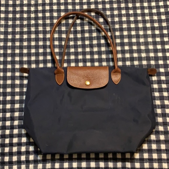Authentic Medium Longchamp Le Pliage - Picture 1 of 7